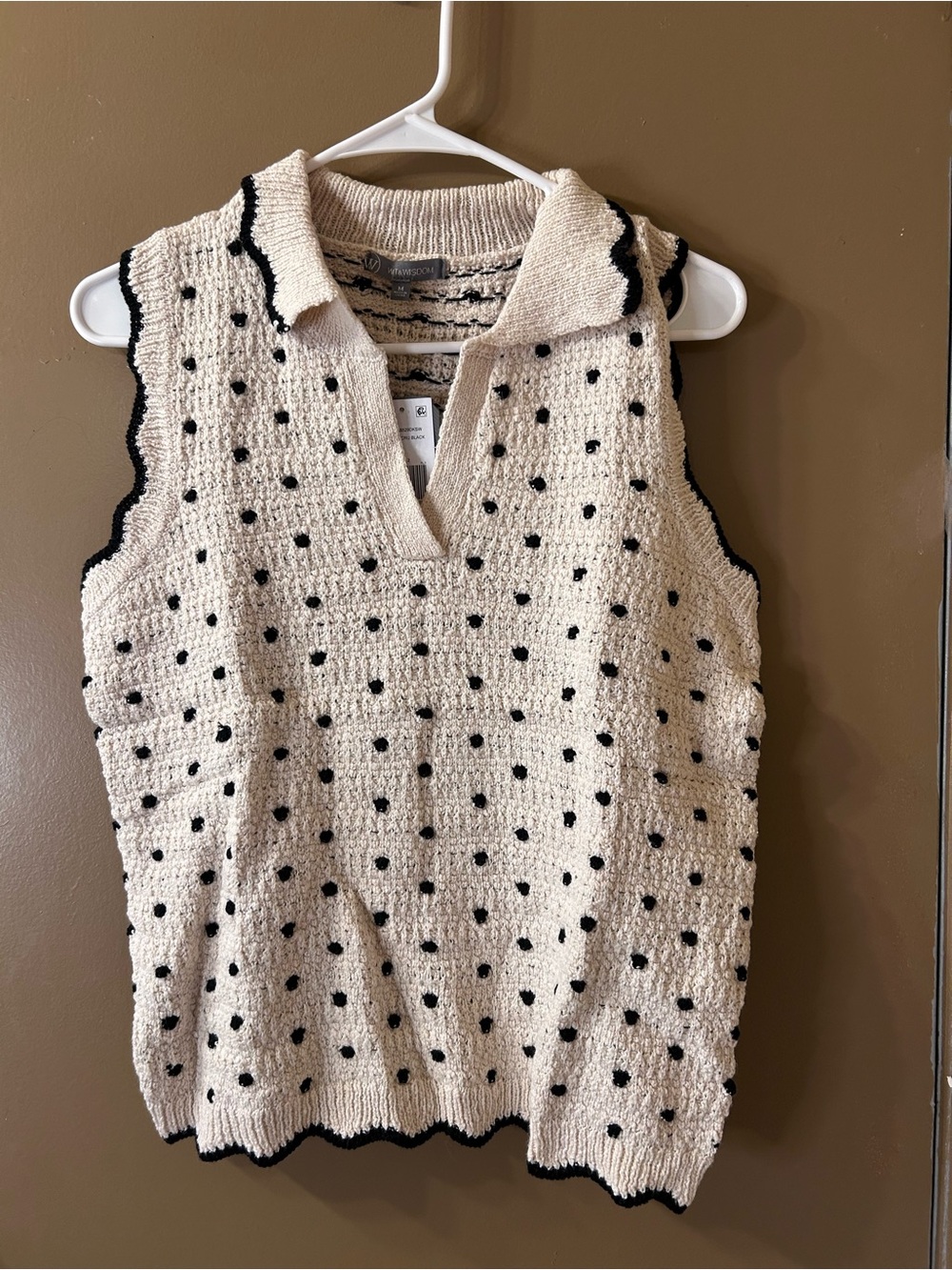 Wit & Wisdom Cream Knit Sleeveless Polka Dot Tank with Black Trim - Picture 6 of 9